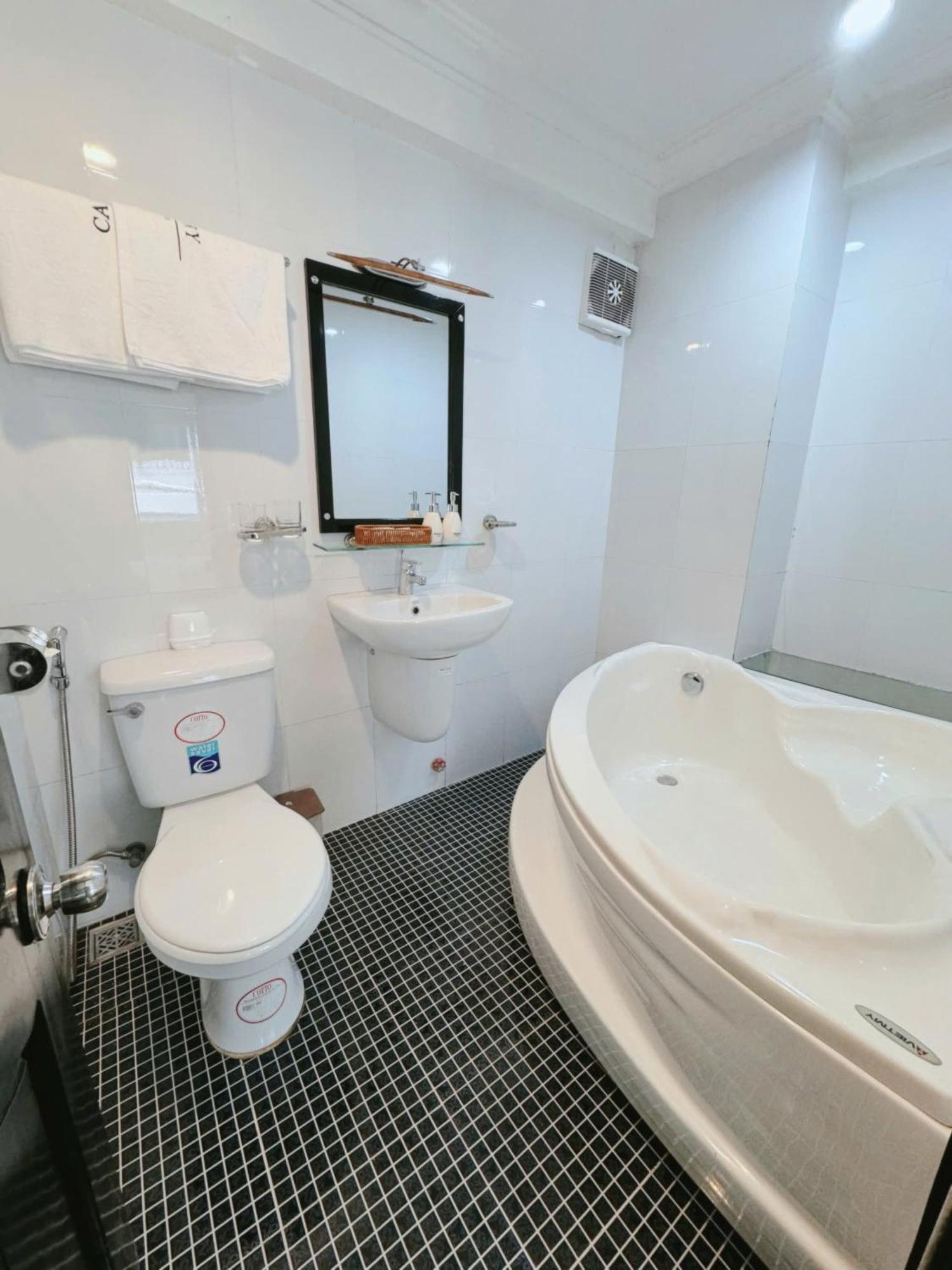 Canary Boutique Hotel Hue Luaran gambar